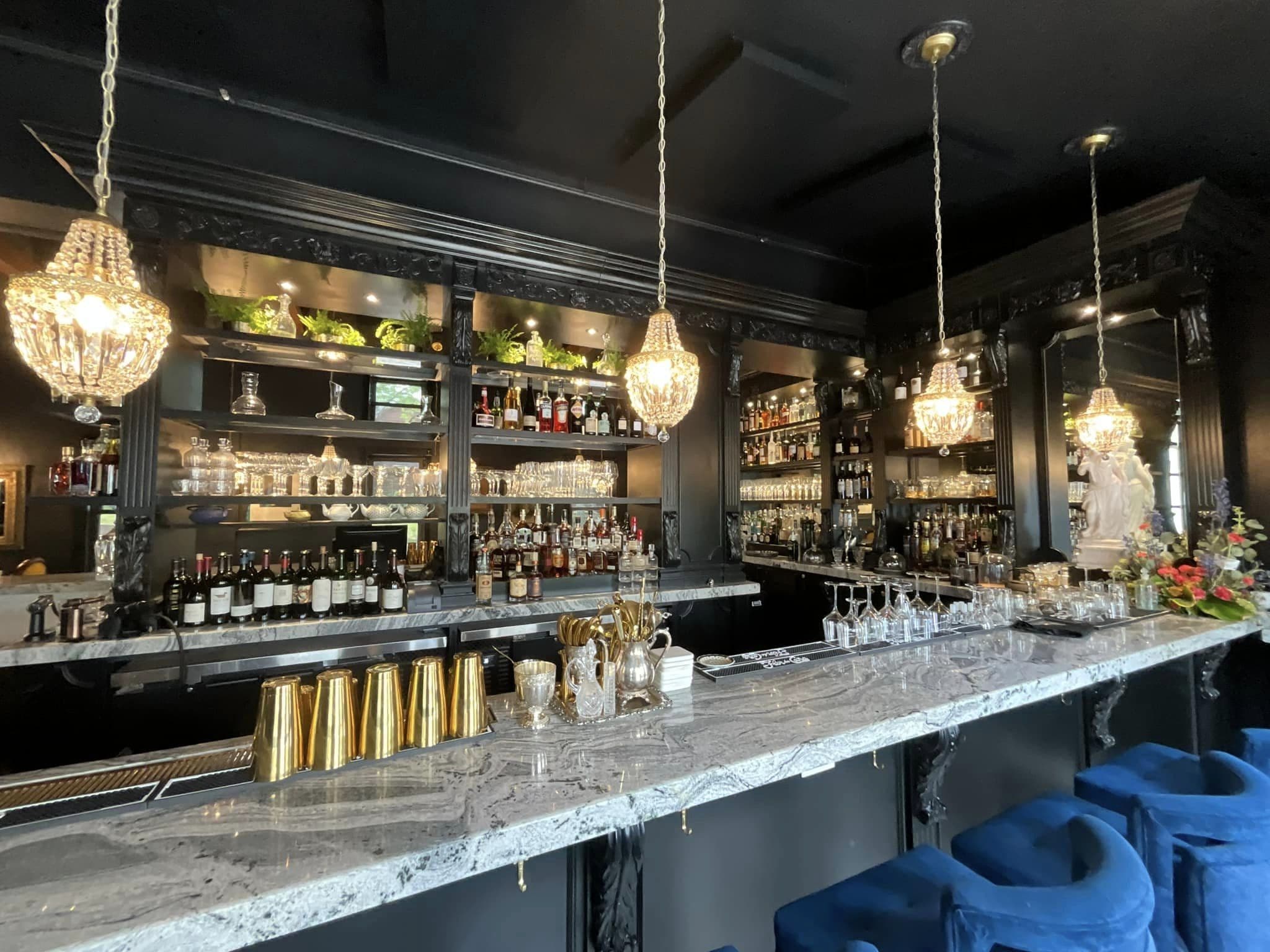 Manna Restaurant — Bar
