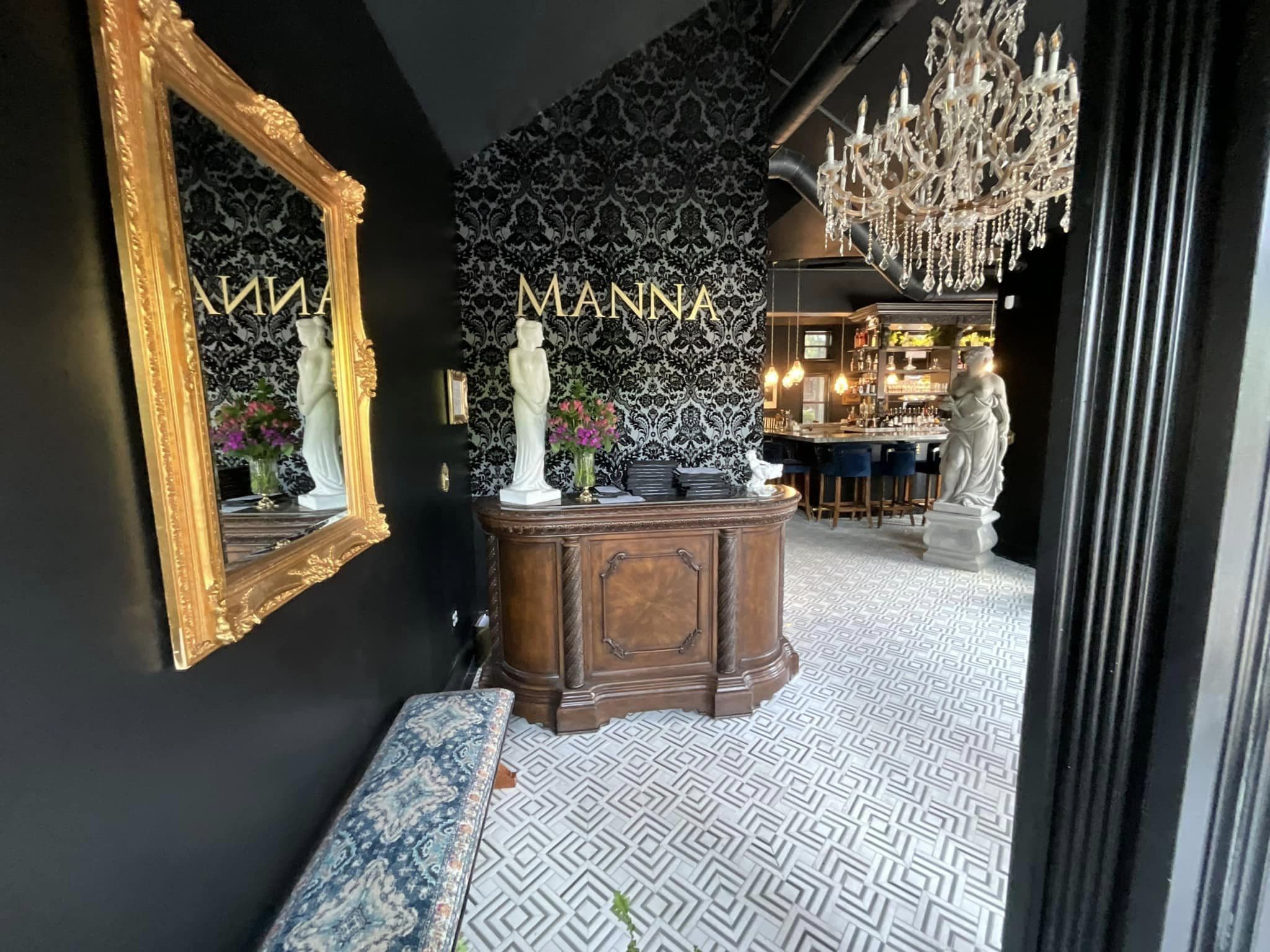 Manna Restaurant — Entry & Reception
